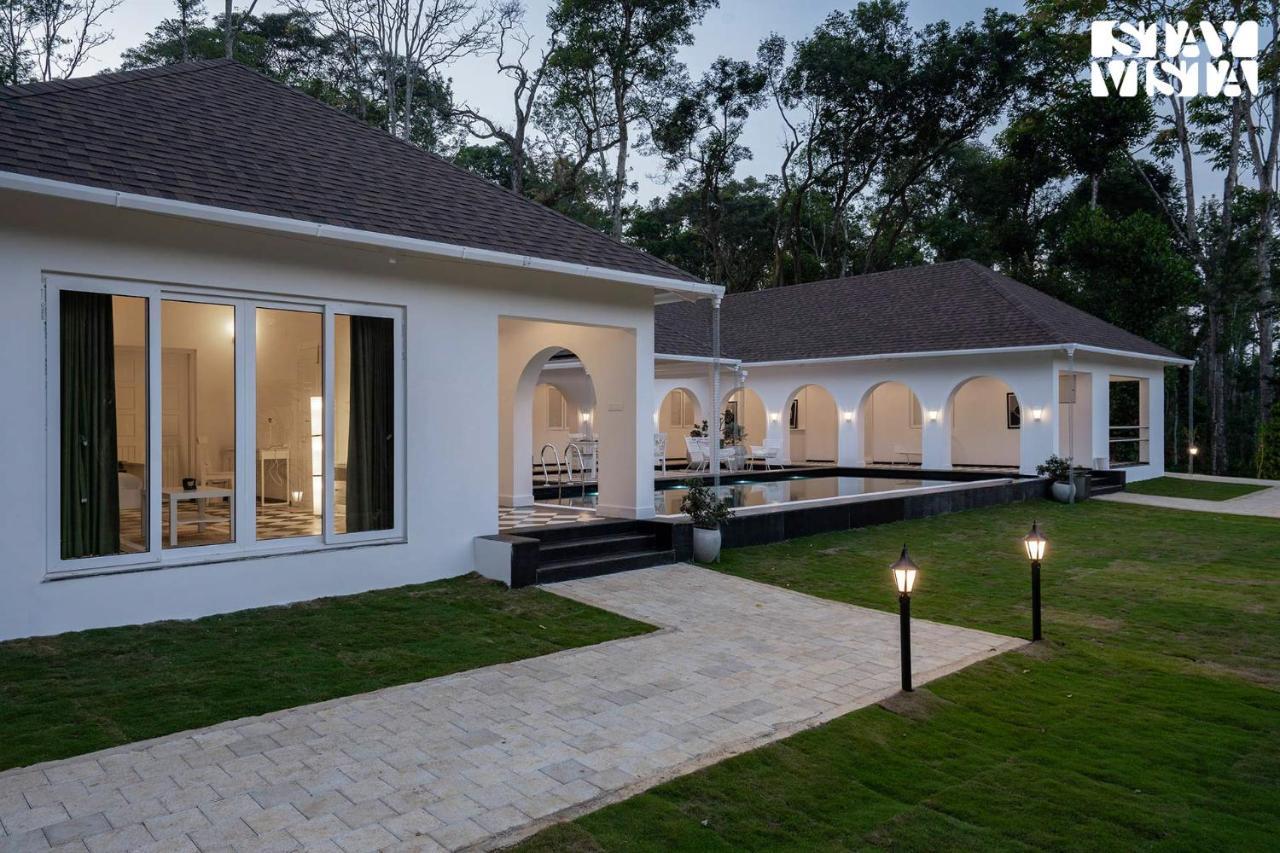Stayvista At Mudra Manor Coorg Temperature Controlled Pool Villa มาดิเครี ภายนอก รูปภาพ