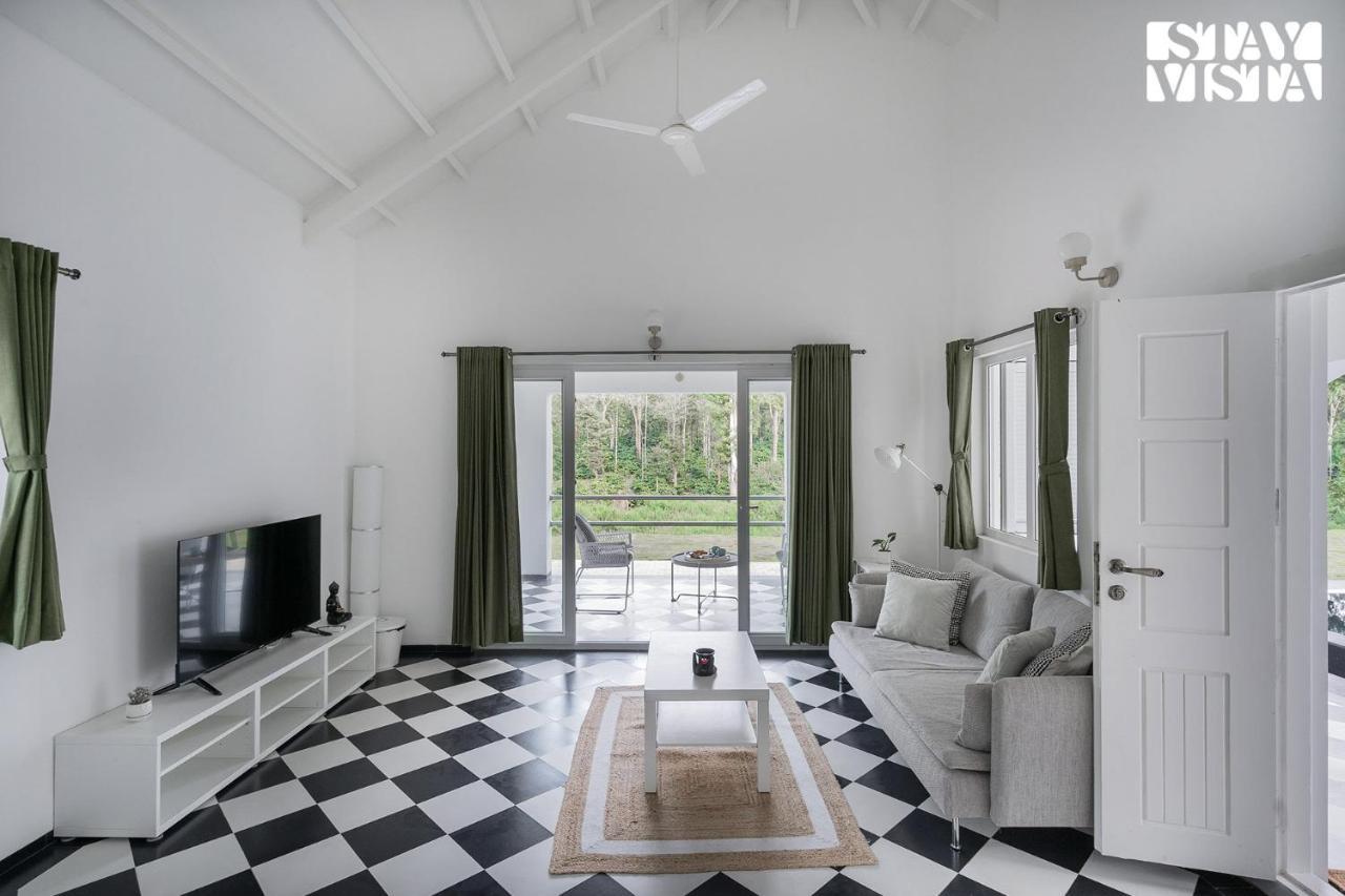 Stayvista At Mudra Manor Coorg Temperature Controlled Pool Villa มาดิเครี ภายนอก รูปภาพ